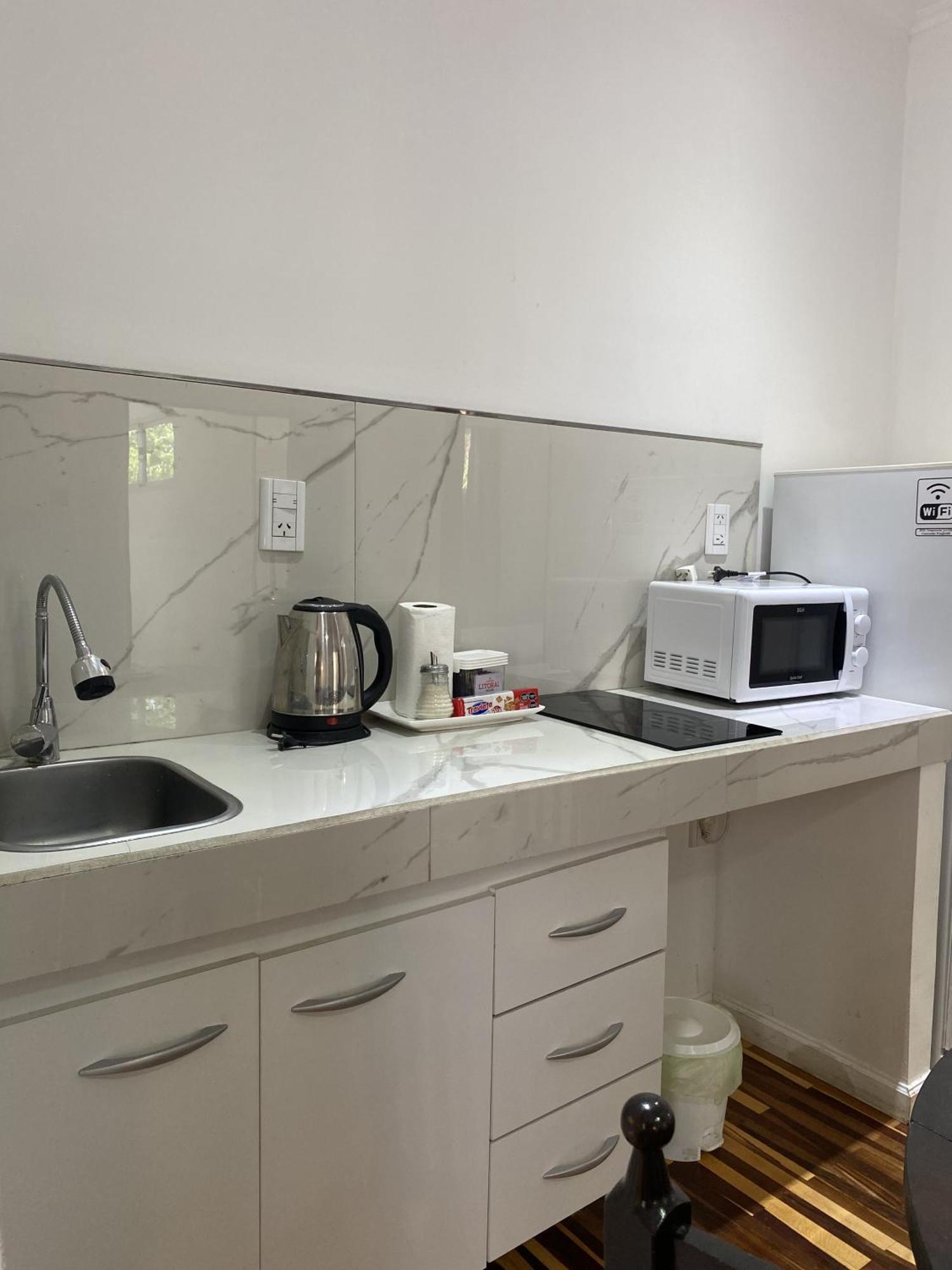 Temporarios Saenz Pena Apartment Президенсия Роке Саенс Пеня Екстериор снимка